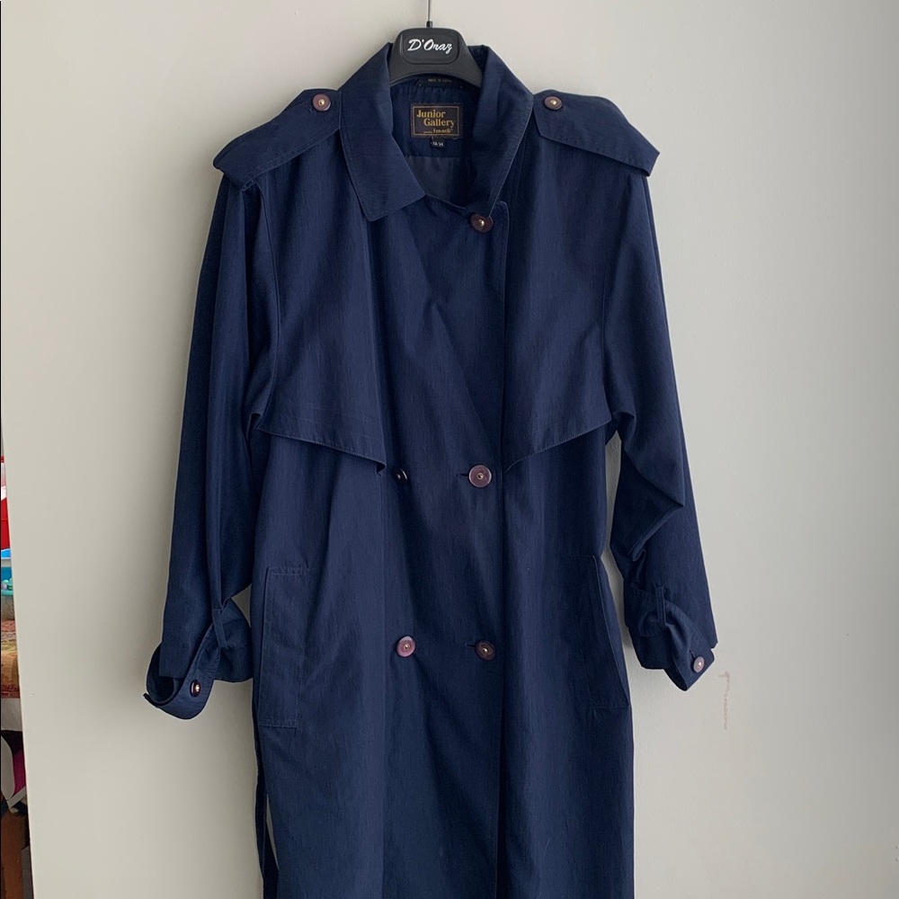 Fall | Vintage Junior Gallery by Fennelli Lightweight Navy Blue Trenchcoat